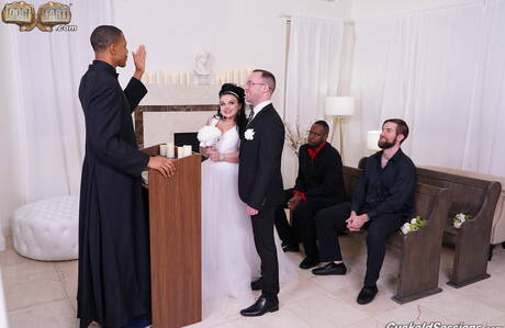 Dogfart Network invites you to browse their xxx pics with Payton Preslee in porn scene with amazing threesome action