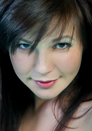 Rylsky Art are excited to present you with a xxx photo gallery showcasing Zelda demonstrating sexy form